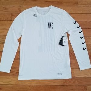 Nike DRY Dri-Fit Technology cotton Tee